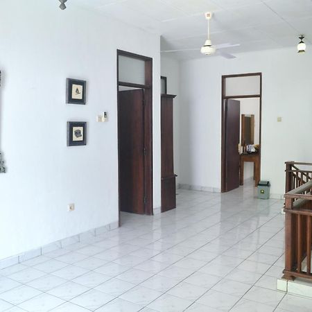 Omah Timoho Homestay ジョグジャカルタ エクステリア 写真